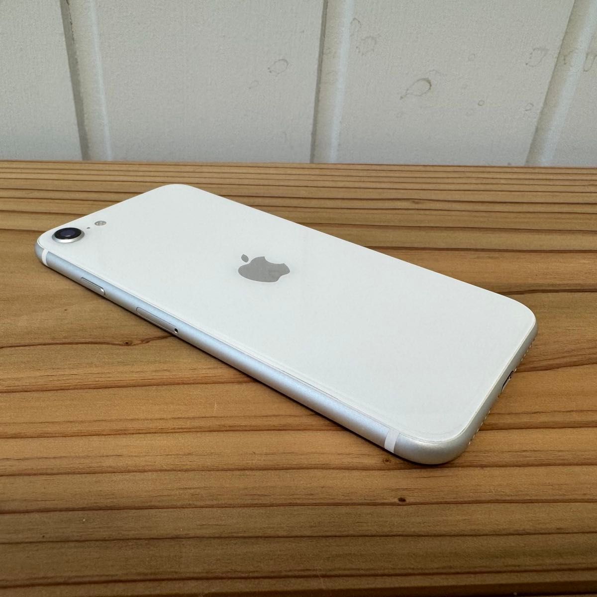 iPhoneSE2 64GB シルバー SIMロックなし｜Yahoo!フリマ（旧PayPayフリマ）