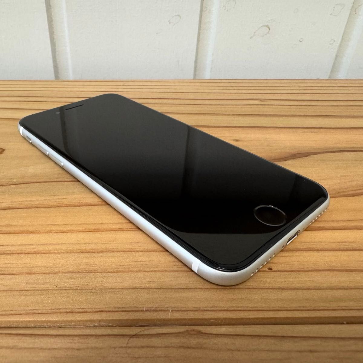 iPhoneSE2 64GB シルバー SIMロックなし｜Yahoo!フリマ（旧PayPayフリマ）