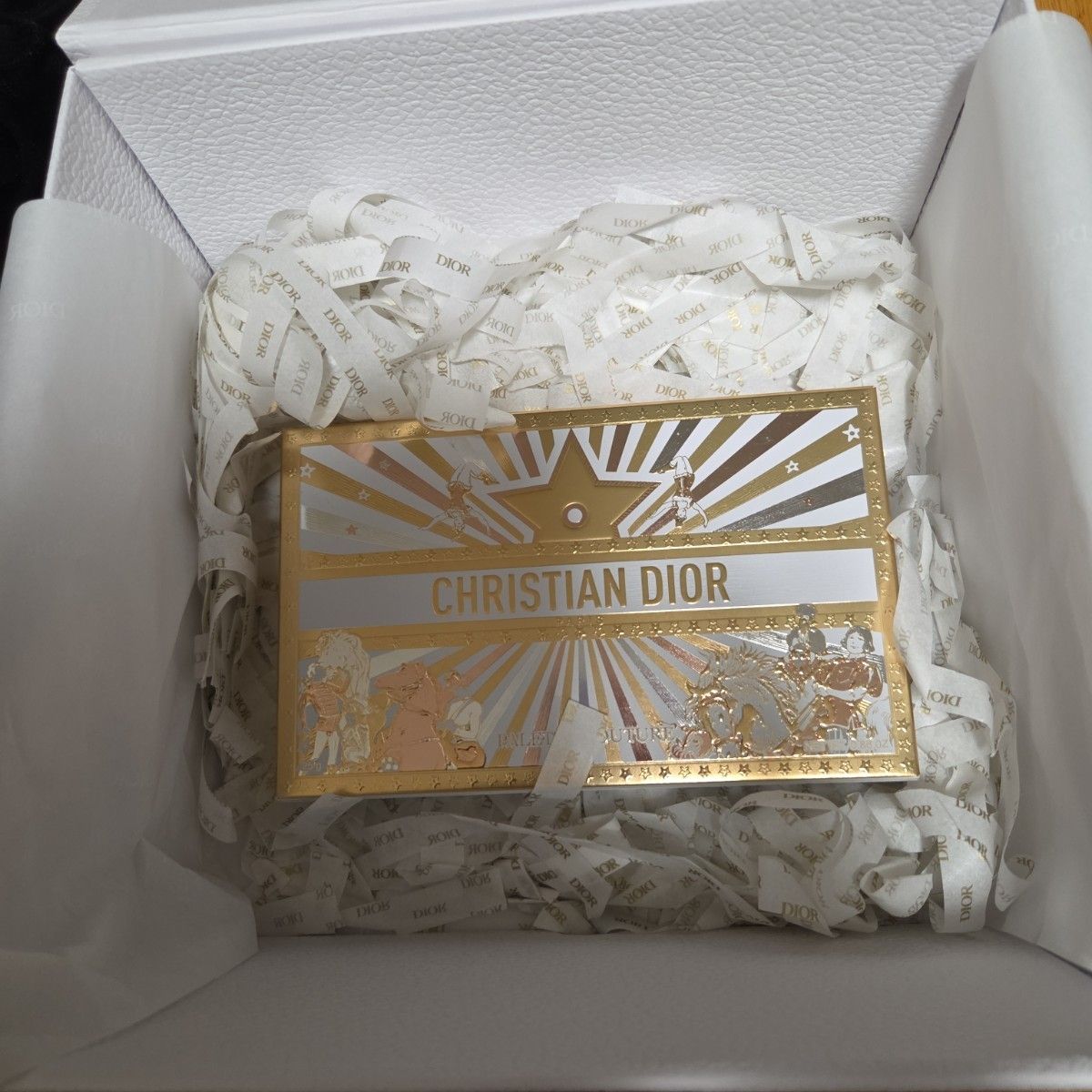 クチュール マルチユース パレット (ホリデーコレクション 2025 限定品