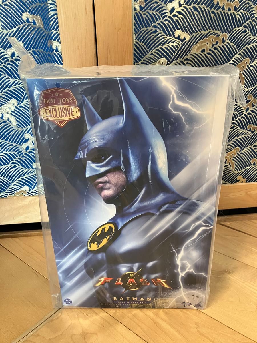 ホットトイズ MMS834 ザ・フラッシュバットマン ブルー＆グレースーツ