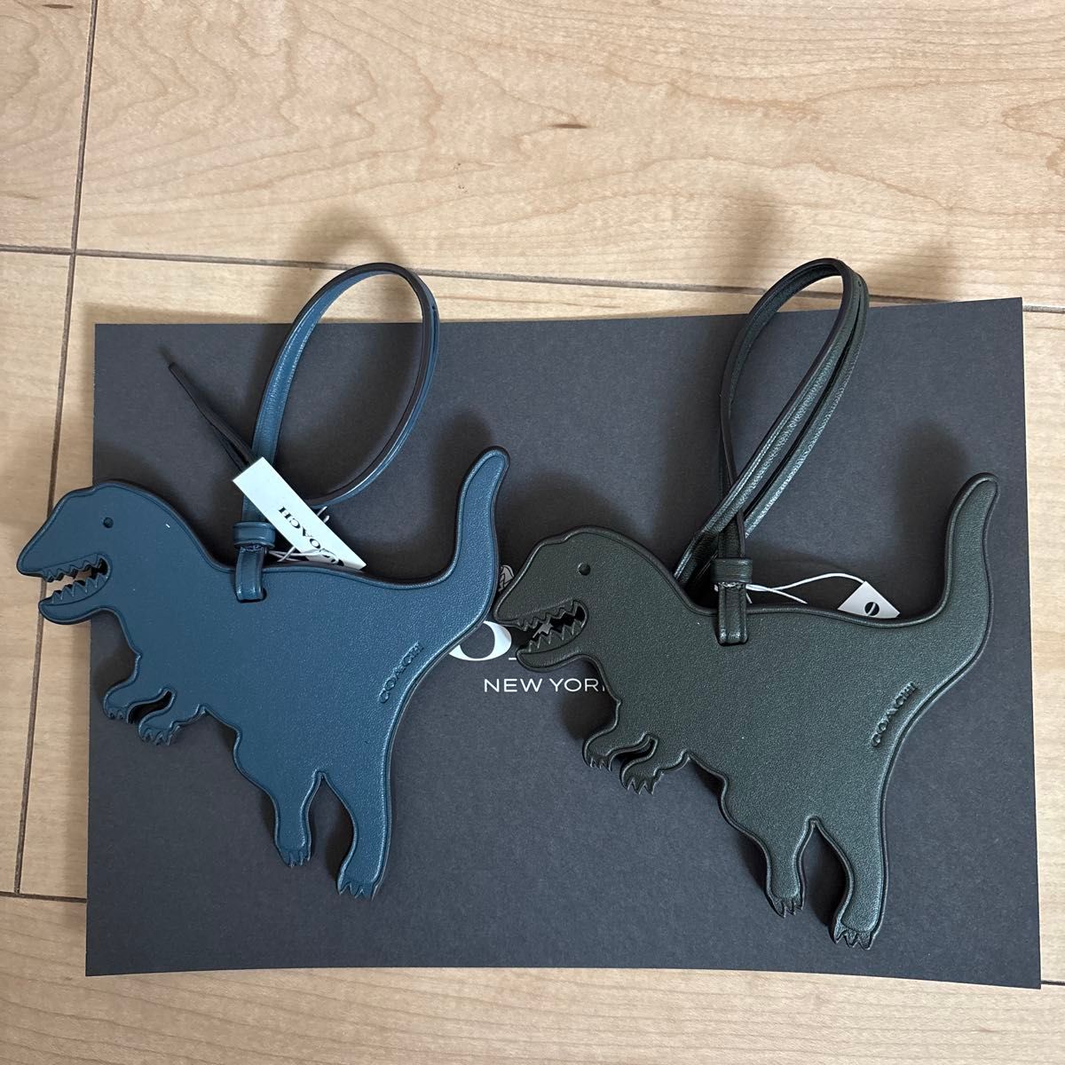 COACH コーチ レキシー 恐竜 バッグチャーム キーホルダー 2個セット