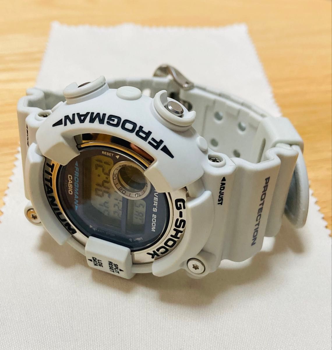 レア 美品 G-SHOCK DW-8200LG-8JR FROGMAN フロッグマン メンイン