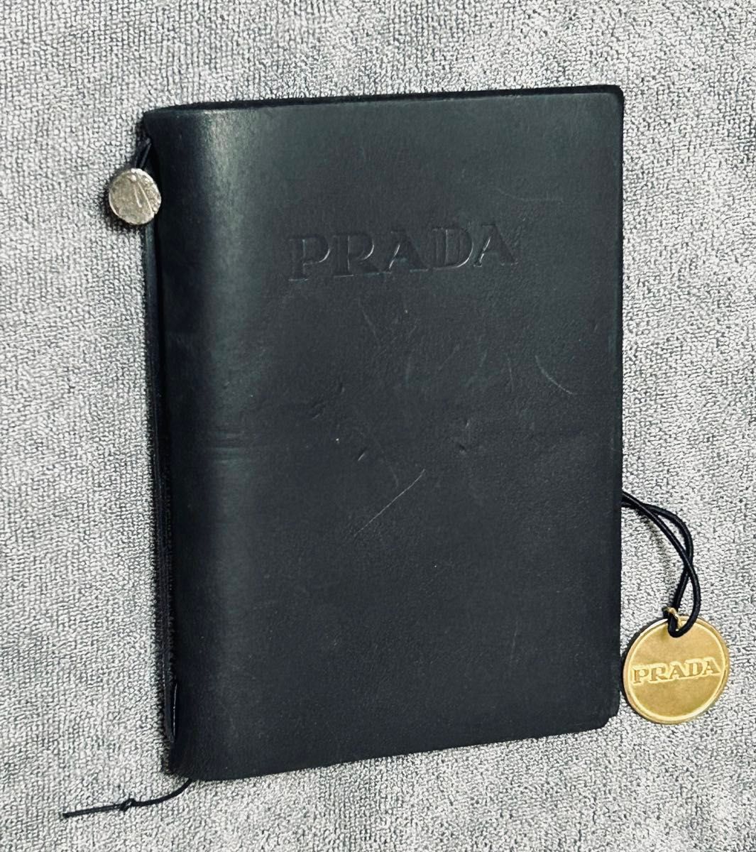 PRADA プラダ トラベラーズノート パスポートサイズ 黒｜Yahoo!フリマ