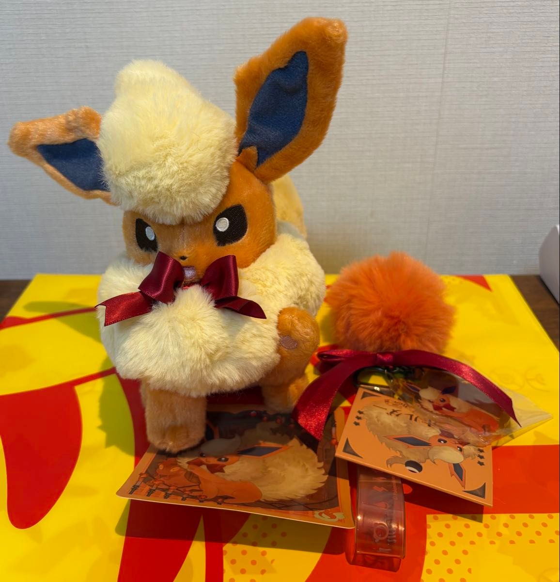 イーブイコレクション ブースター ぬいぐるみ キーホルダー｜Yahoo