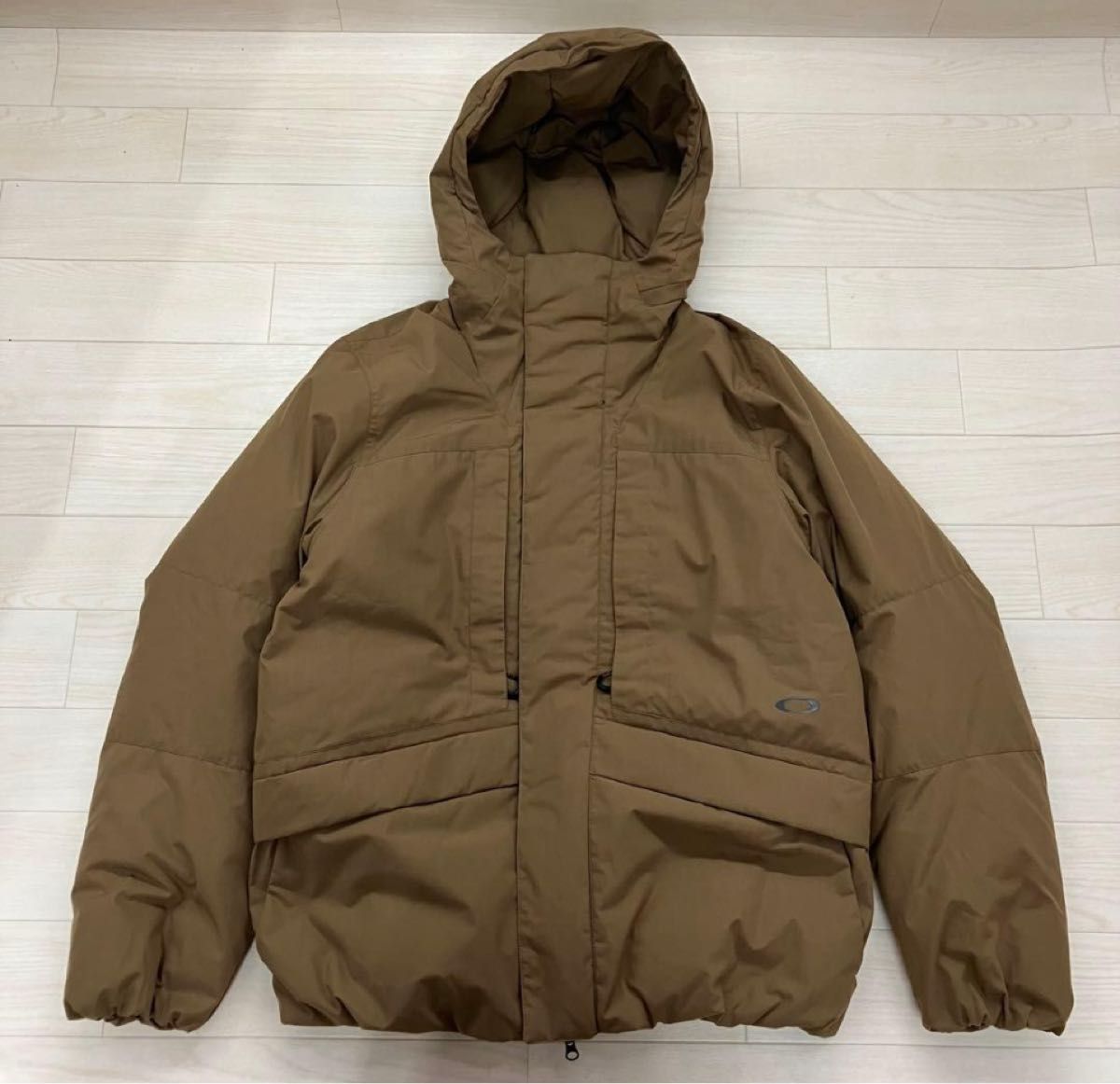 M 新品タグ付 オークリー ダウンジャケット 撥水 防寒 ブラウン｜Yahoo