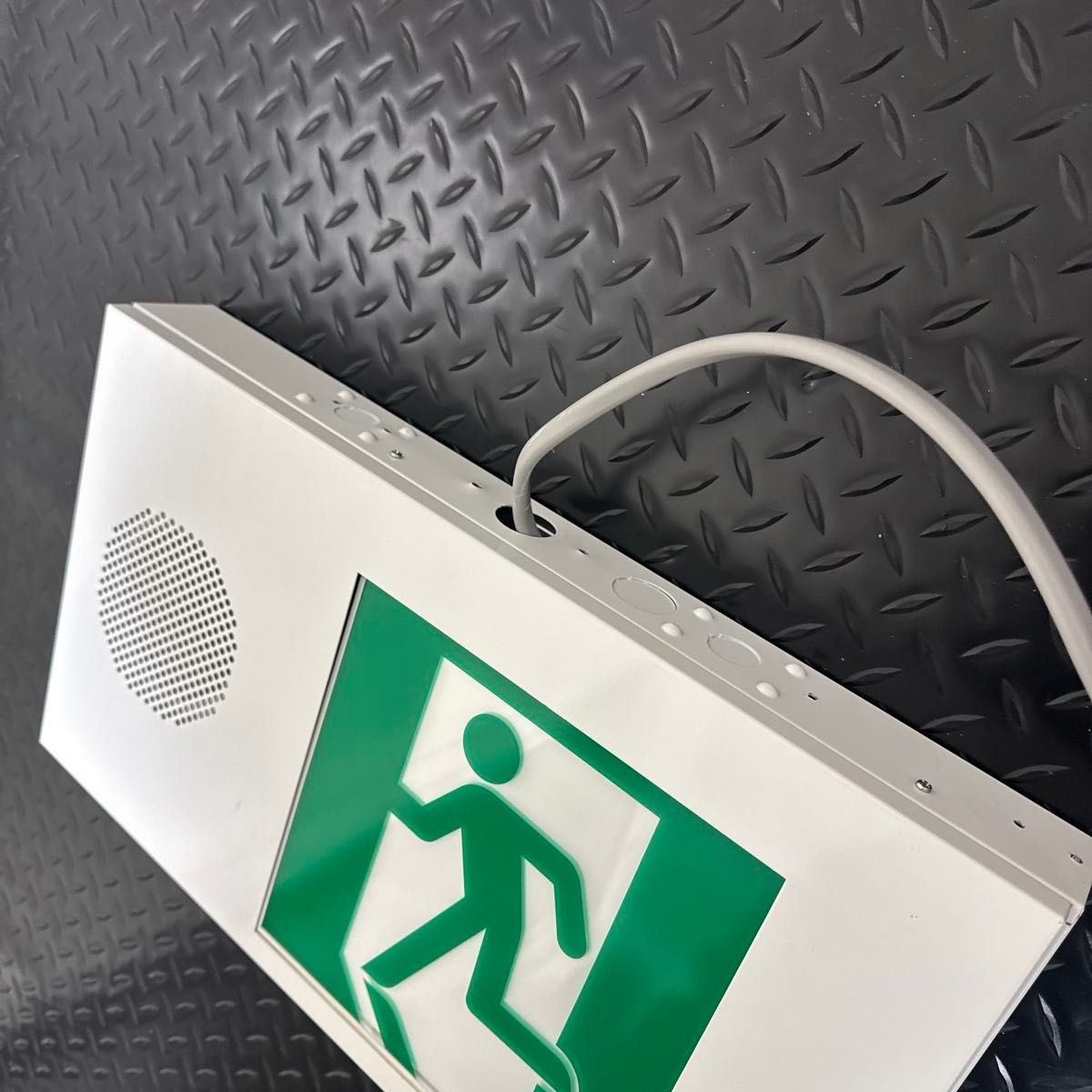 三菱 非常誘導灯 点滅形誘導音装置付 避難口誘導灯 B級BL形 片面灯