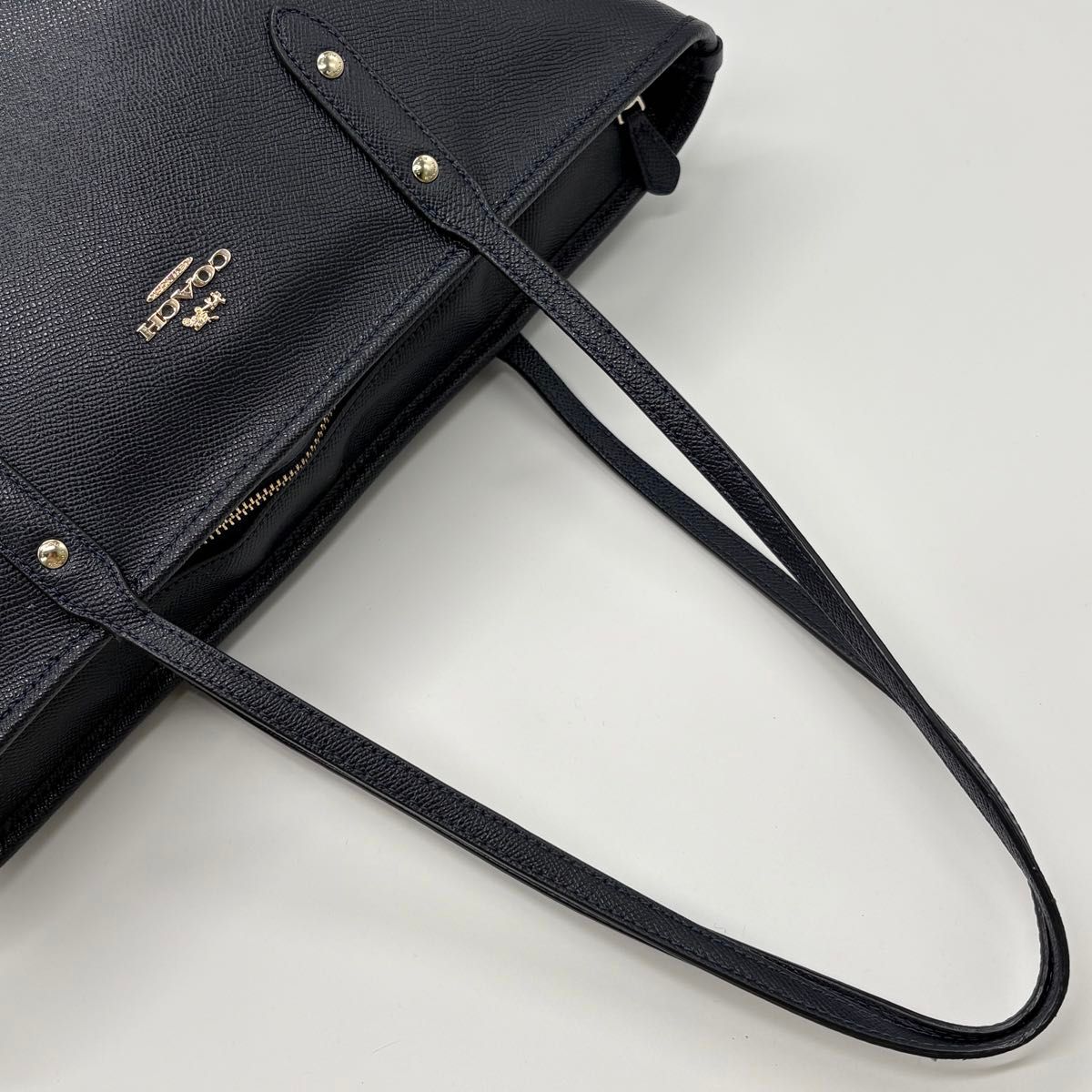 A4収納可 肩掛け COACH コーチ トートバッグ レザー シボ革 ゴールド