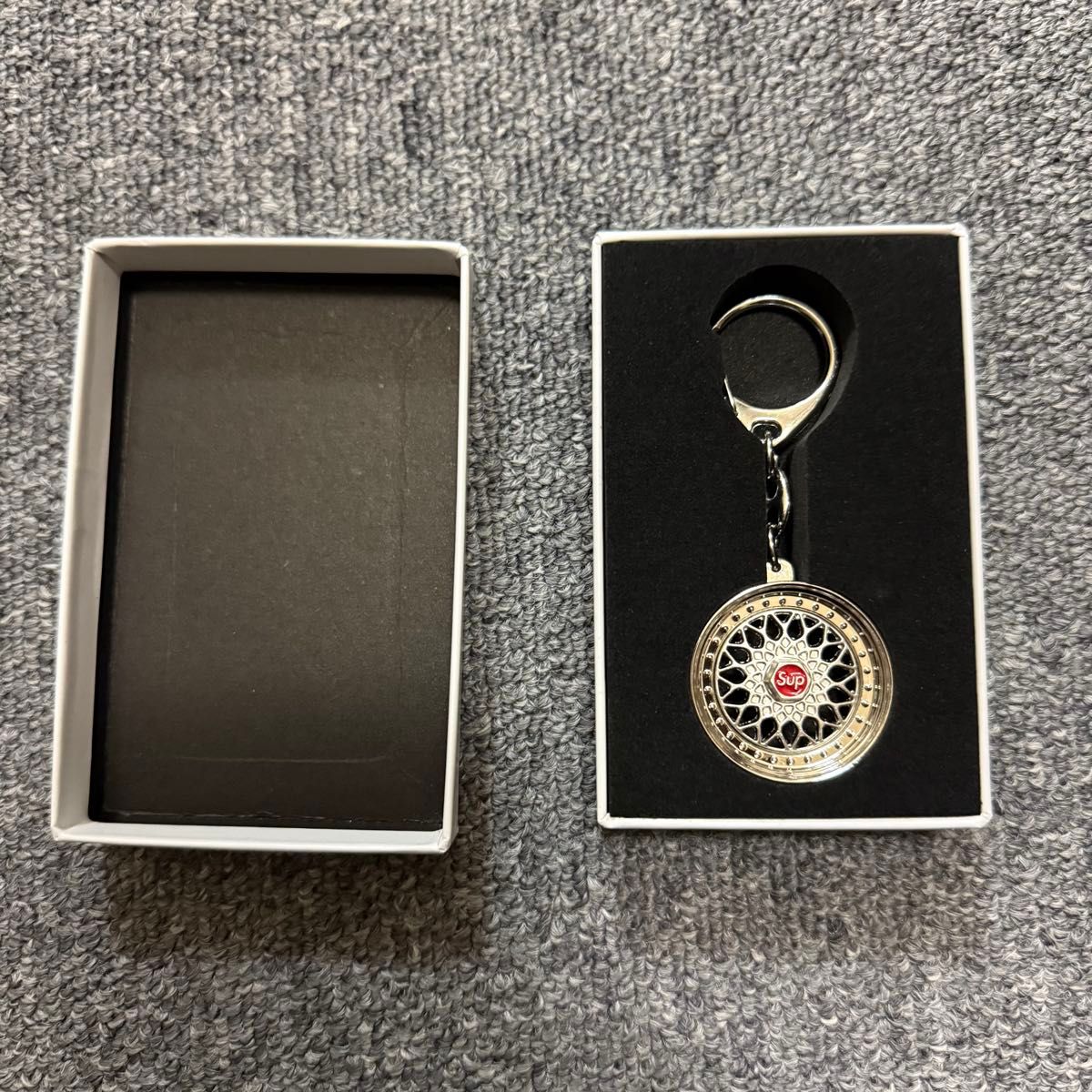 BBS Supreme キーホルダー クローム ホイール メタルチャーム Supreme