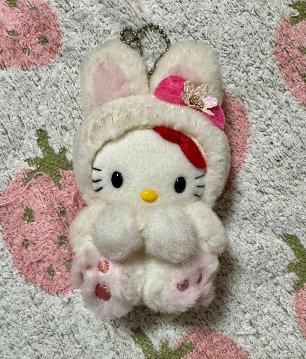 激レア》ハローキティ 雪うさぎ ぬいぐるみキーホルダー 北海道限定