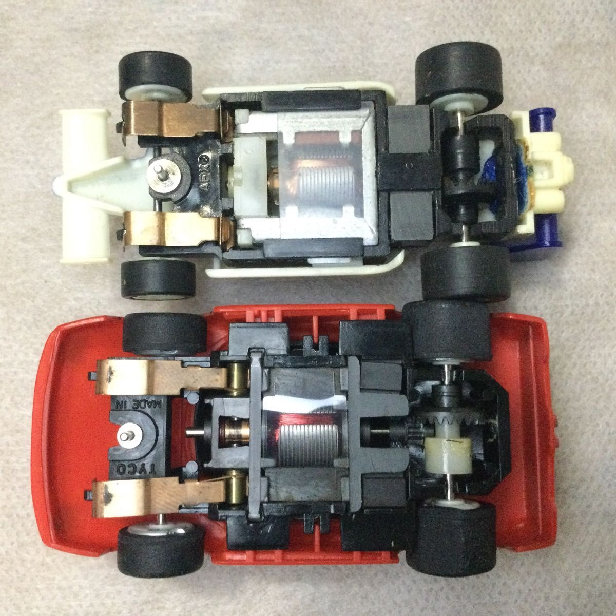 Ferrari F40 & AFX F1 HOスケール スロットレーシングカー｜Yahoo