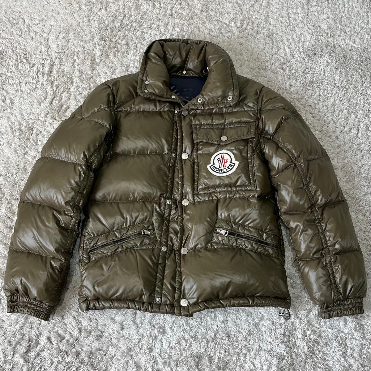 MONCLER モンクレール K2 デカロゴ ダウンジャケット カーキ オリーブ