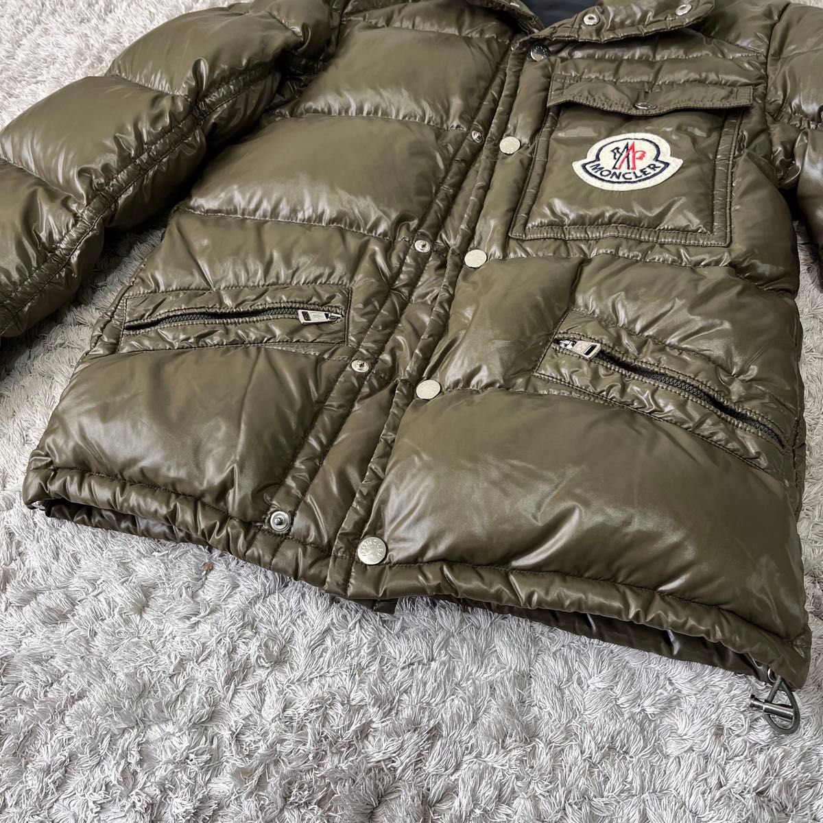 MONCLER モンクレール K2 デカロゴ ダウンジャケット カーキ オリーブ