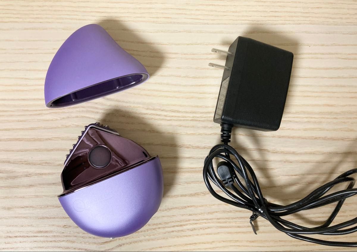 美品 キャトルリフト QUATRE LIFT 家庭用RF 美顔器 JMEC 新品ジェル2本