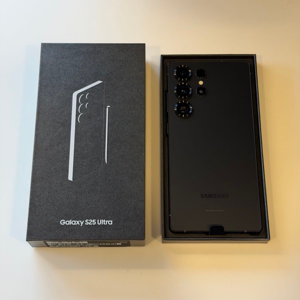 未使用品】Galaxy S25 Ultra 256GB ジェットブラック【即日発送】SM