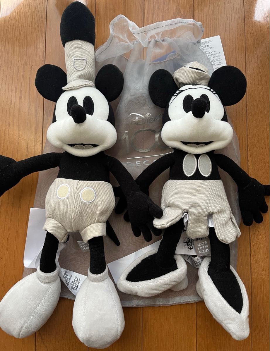 ディズニーストア 蒸気船ウィリー ミッキー ミニー ぬいぐるみ 100周年