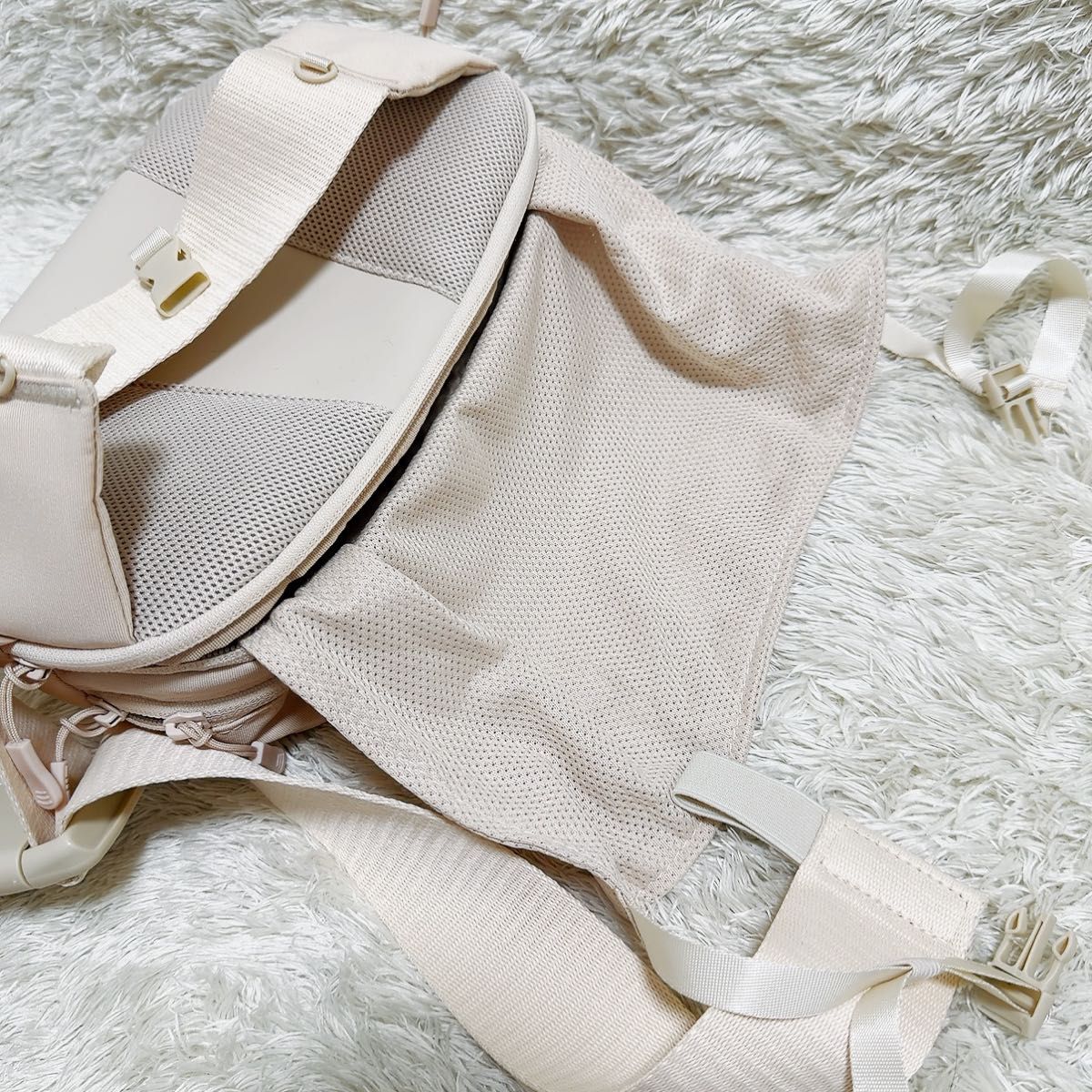 未使用 POMULU ポムル 2way ヒップシート ナチュラルアイボリー 淡色