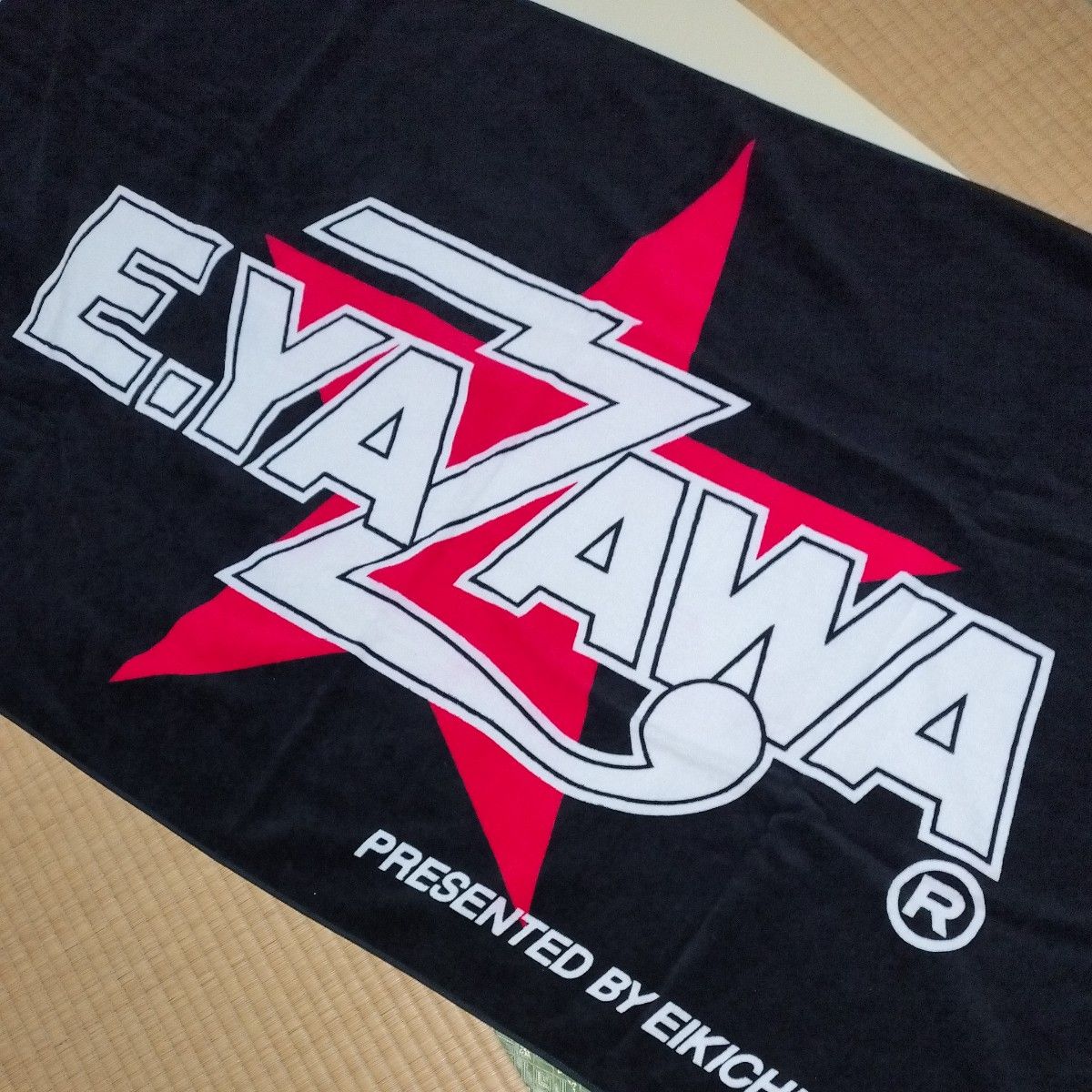 矢沢永吉スペシャルビーチタオル(ロゴ・星・ブラック・ホワイト