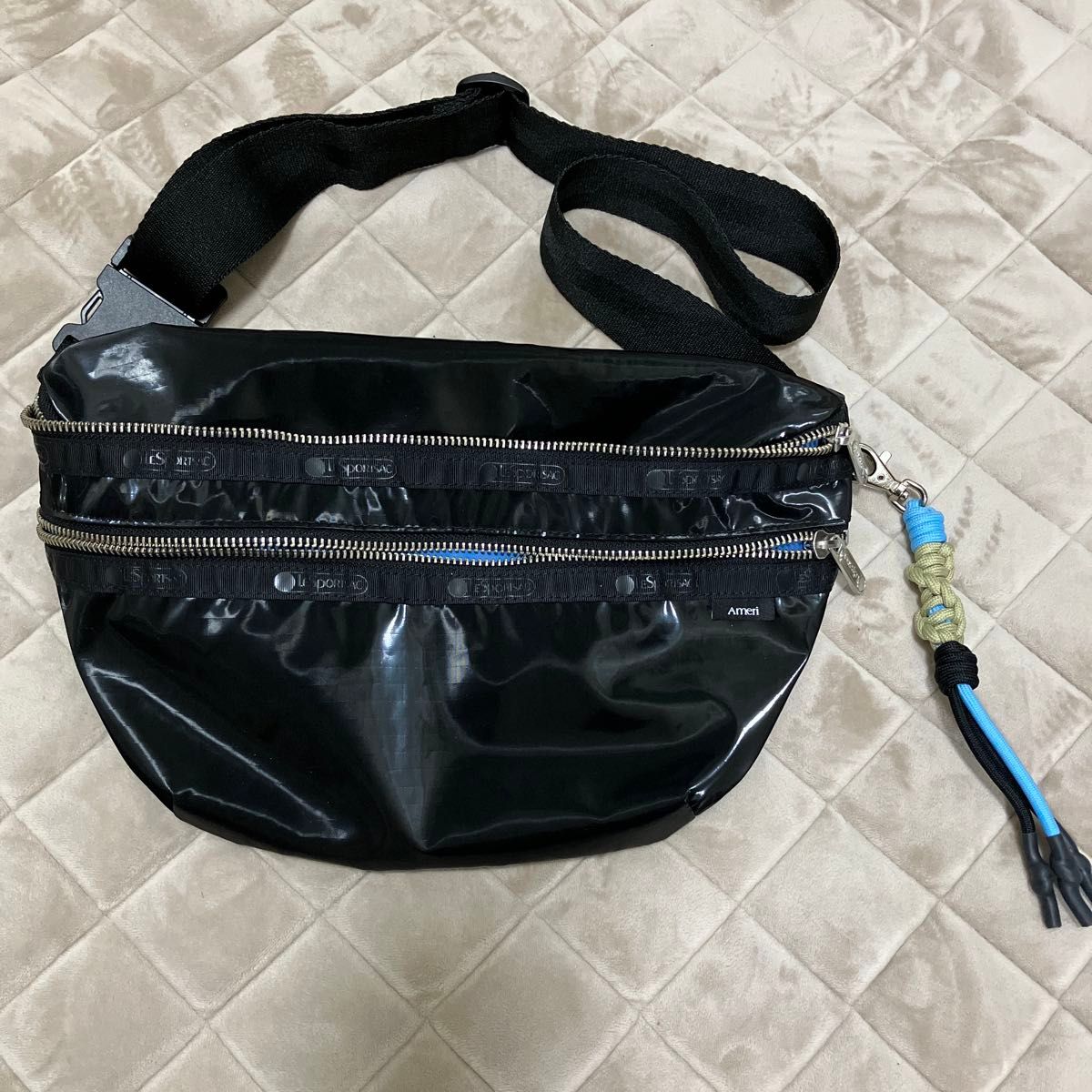 LeSportsac Ameri VINTAGE コラボ ボディバッグ ブラック｜Yahoo