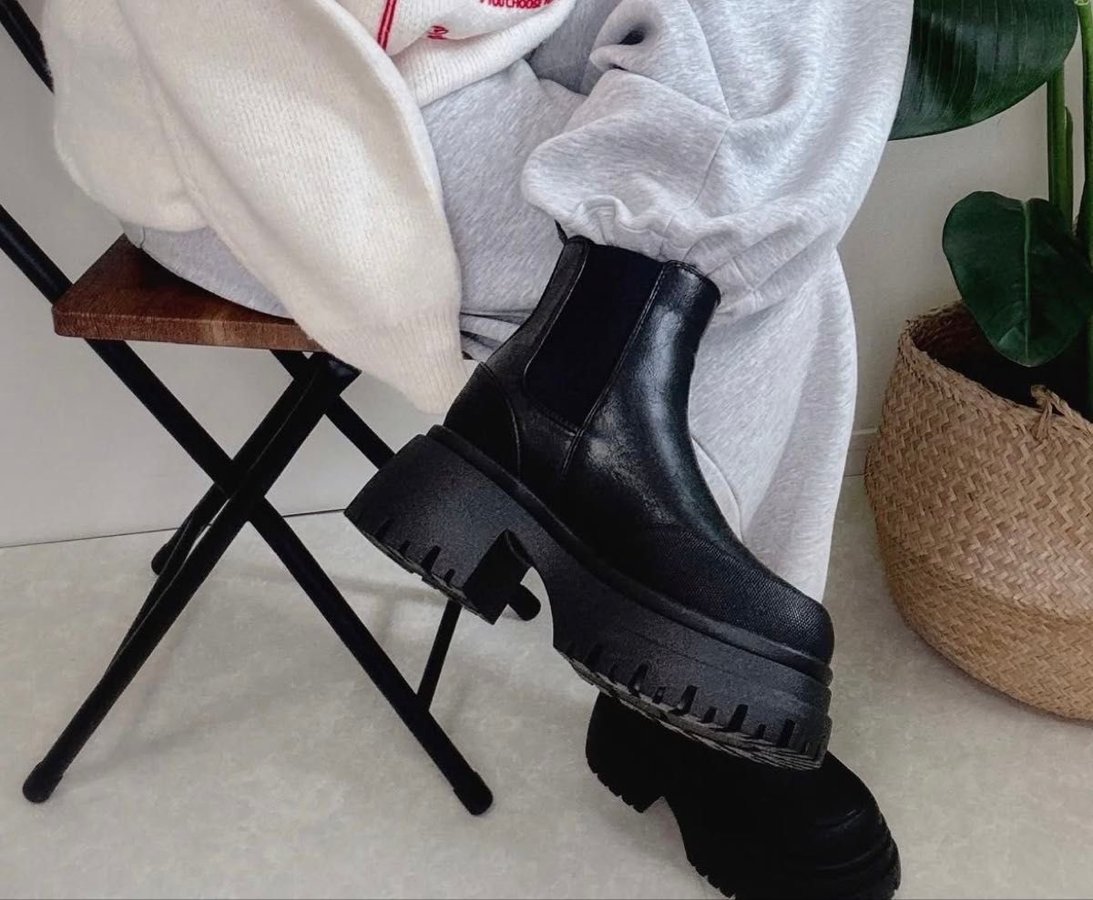 しまむら インフルエンサーコラボ 厚底ブーツ ショートブーツ