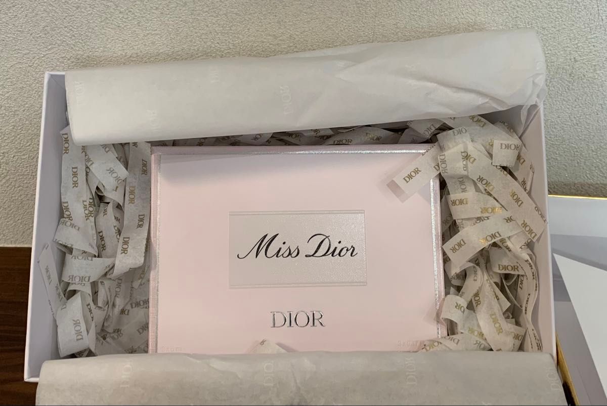 ミス ディオール ワードローブ セット (オンライン限定) 香水 3本