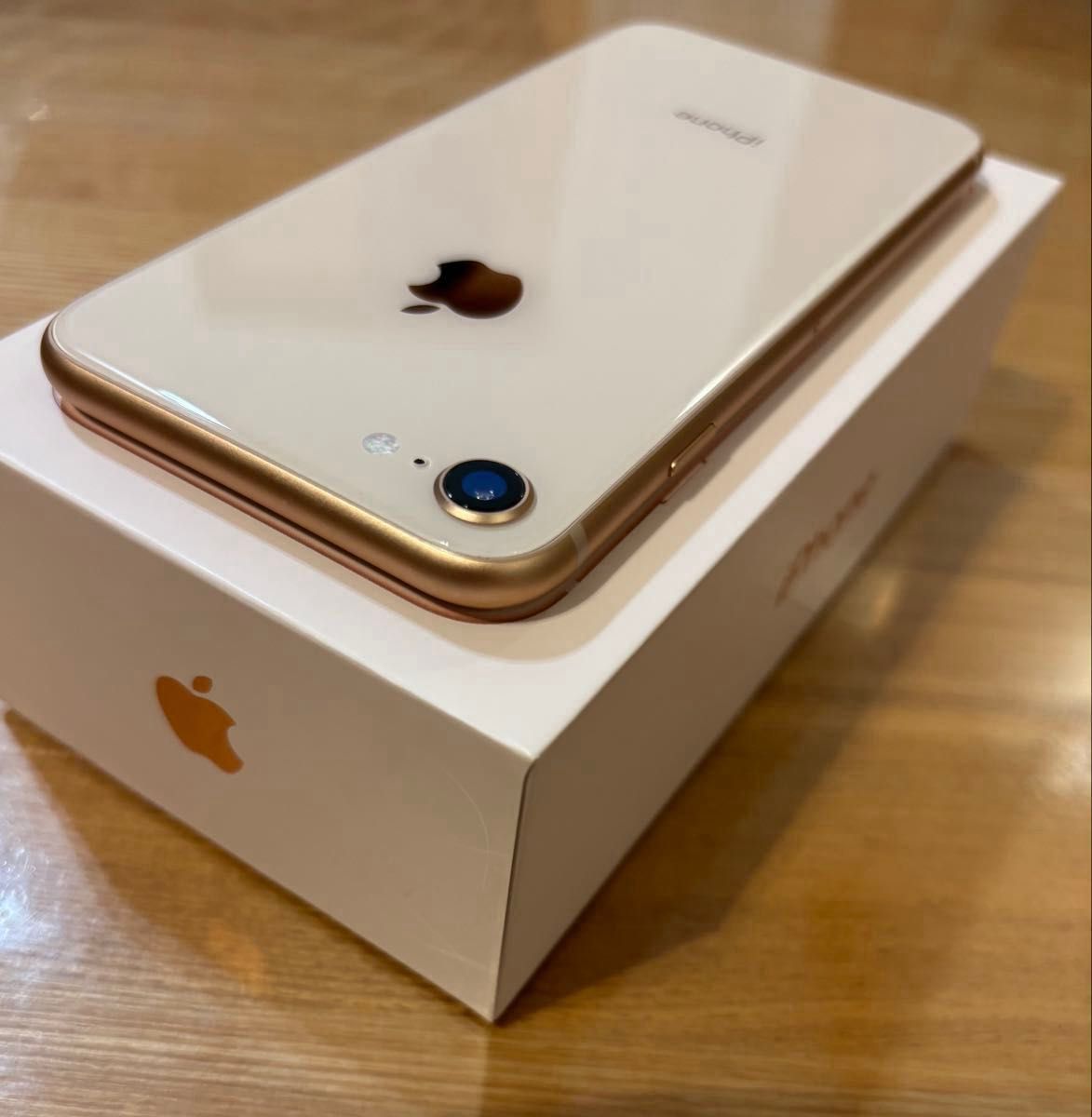 山*ん様 Apple iPhone 8 256GB ゴールドsimフリー Apple iPhone 8