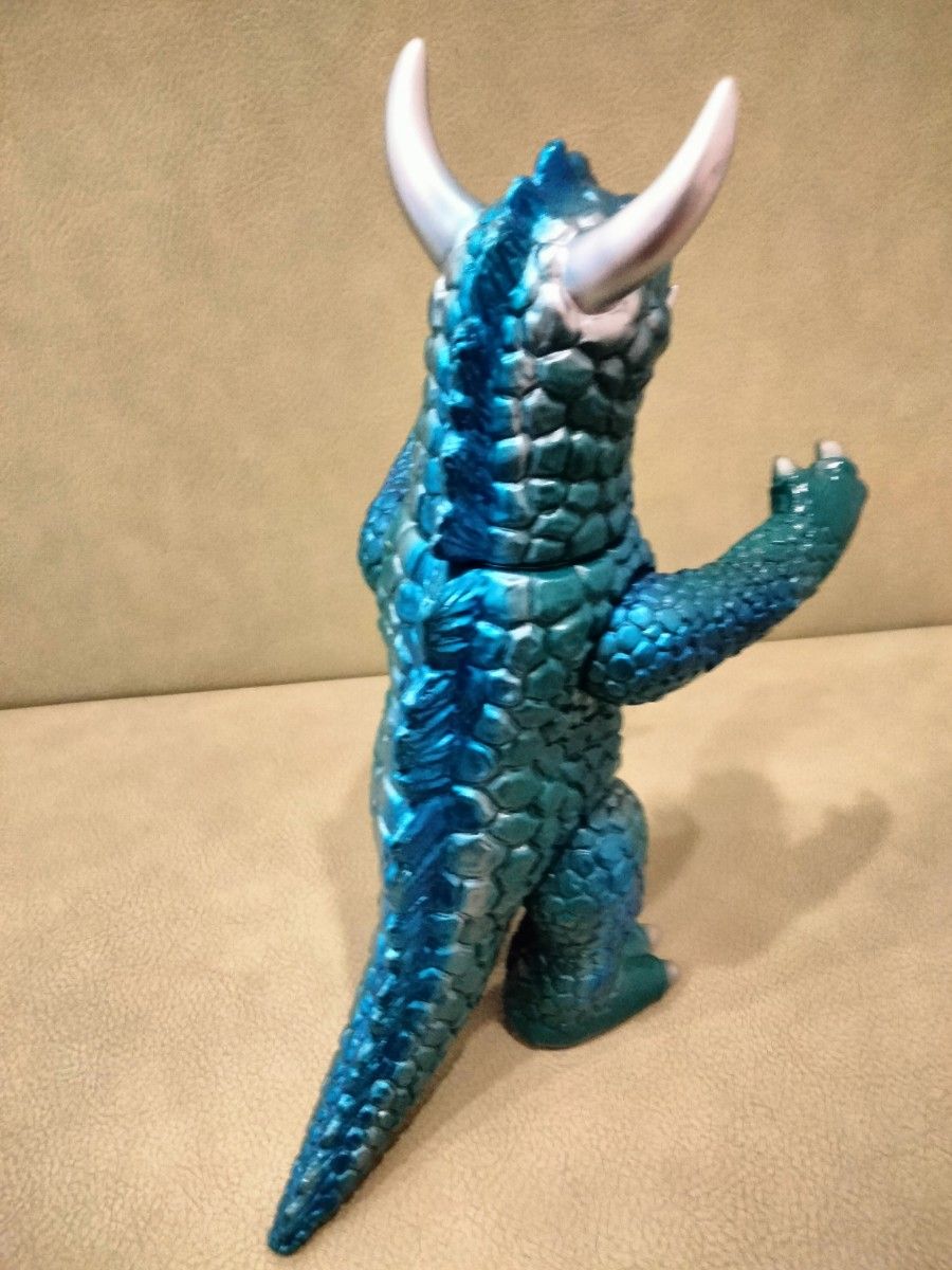 ソフビ trash goodz 二本角怪獣｜Yahoo!フリマ（旧PayPayフリマ）