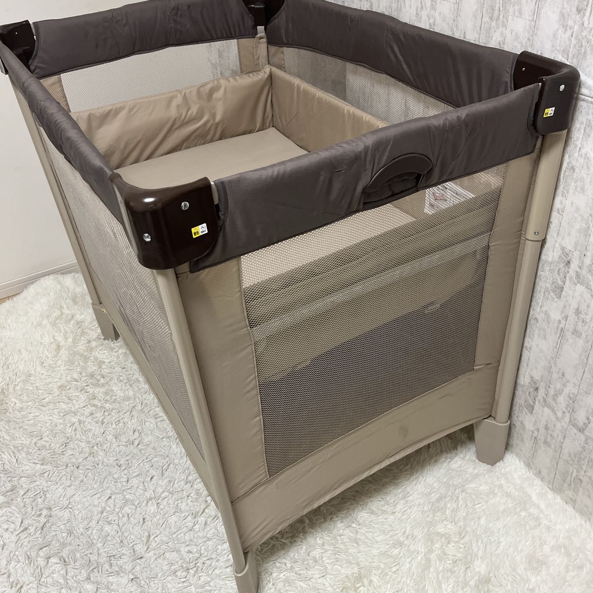 美品 アップリカ ココネルエアー ベビーベッド サークル 寝具 66047