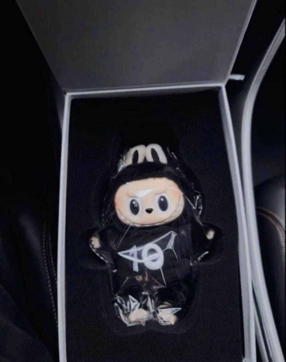 THE MONSTERS LABUBU 10周年記念展限定ぬいぐるみ｜Yahoo!フリマ（旧