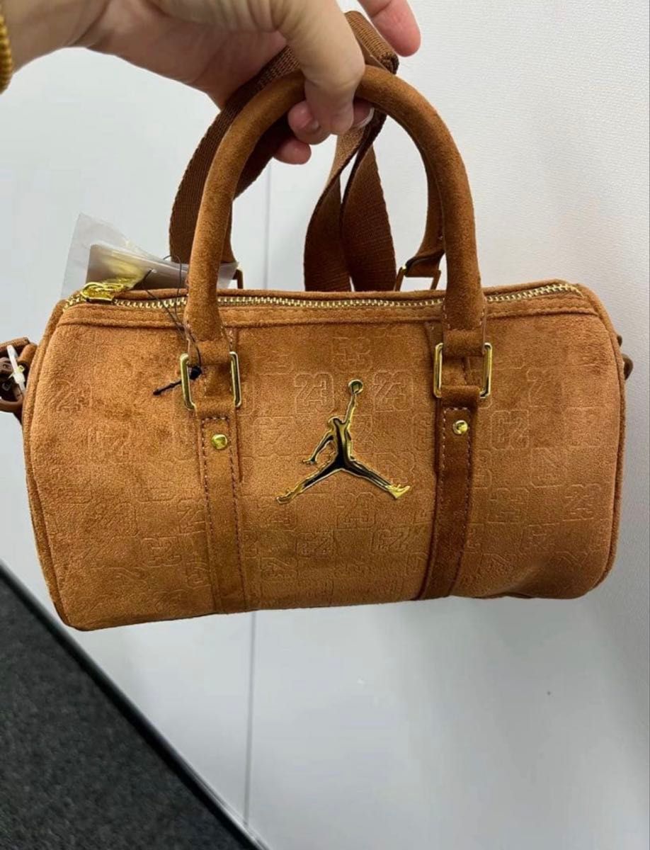 海外限定 Jordan モノグラム ボストンバッグ ライト ブラウン｜Yahoo