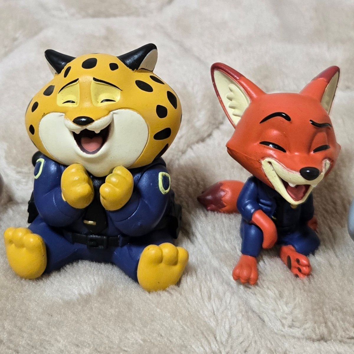 ディズニー ／ 未使用 ズートピア HAHAHA Fig ニック クロウハウザー 2