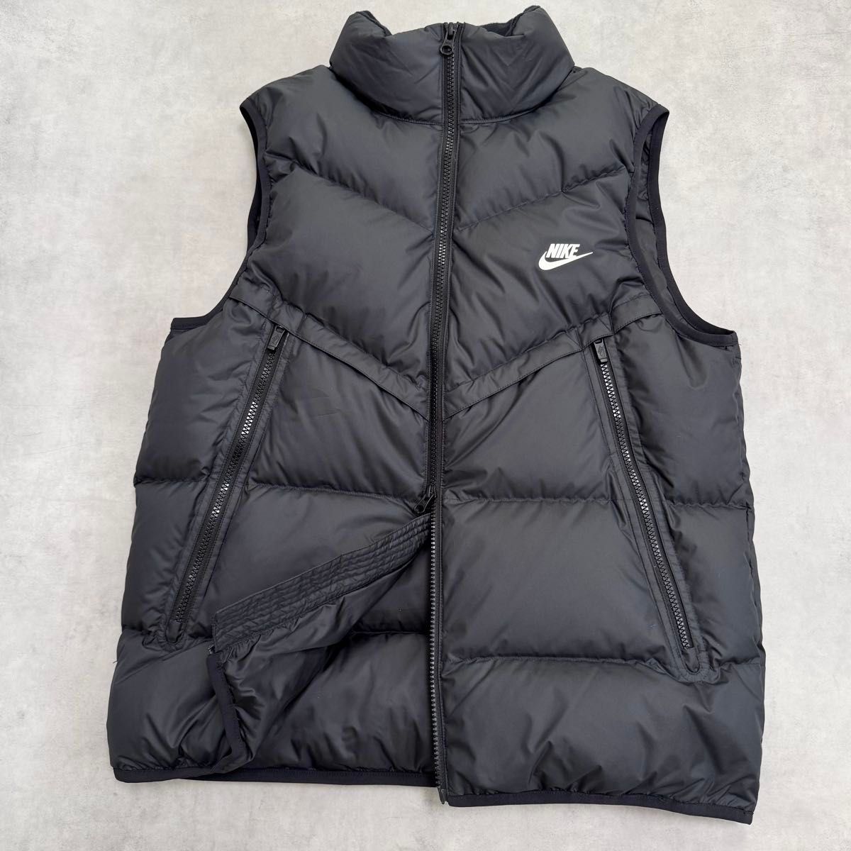 極美品 NIKE ダウンベスト STORM-FIT パファー ヌプシ ブラック 黒 L