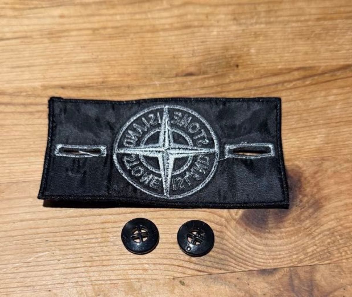 STONE ISLAND ストーンアイランド タグ ワッペンボタン付き 白｜Yahoo