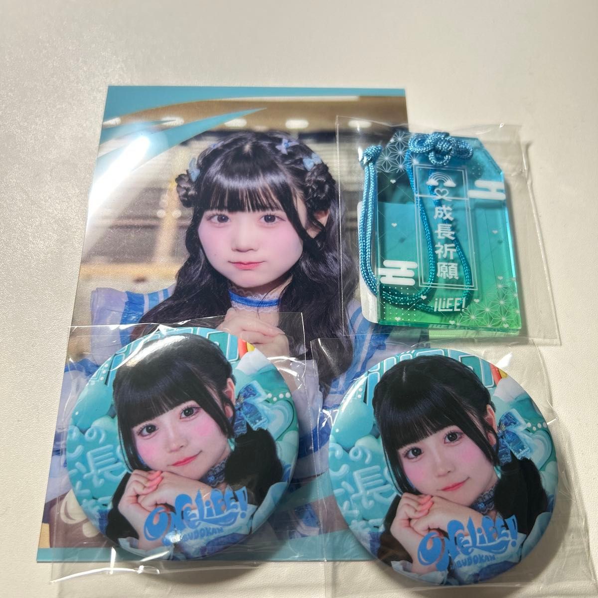 iLiFE 虹羽みに クリアカード 缶バッジ アクリルお守り｜Yahoo!フリマ