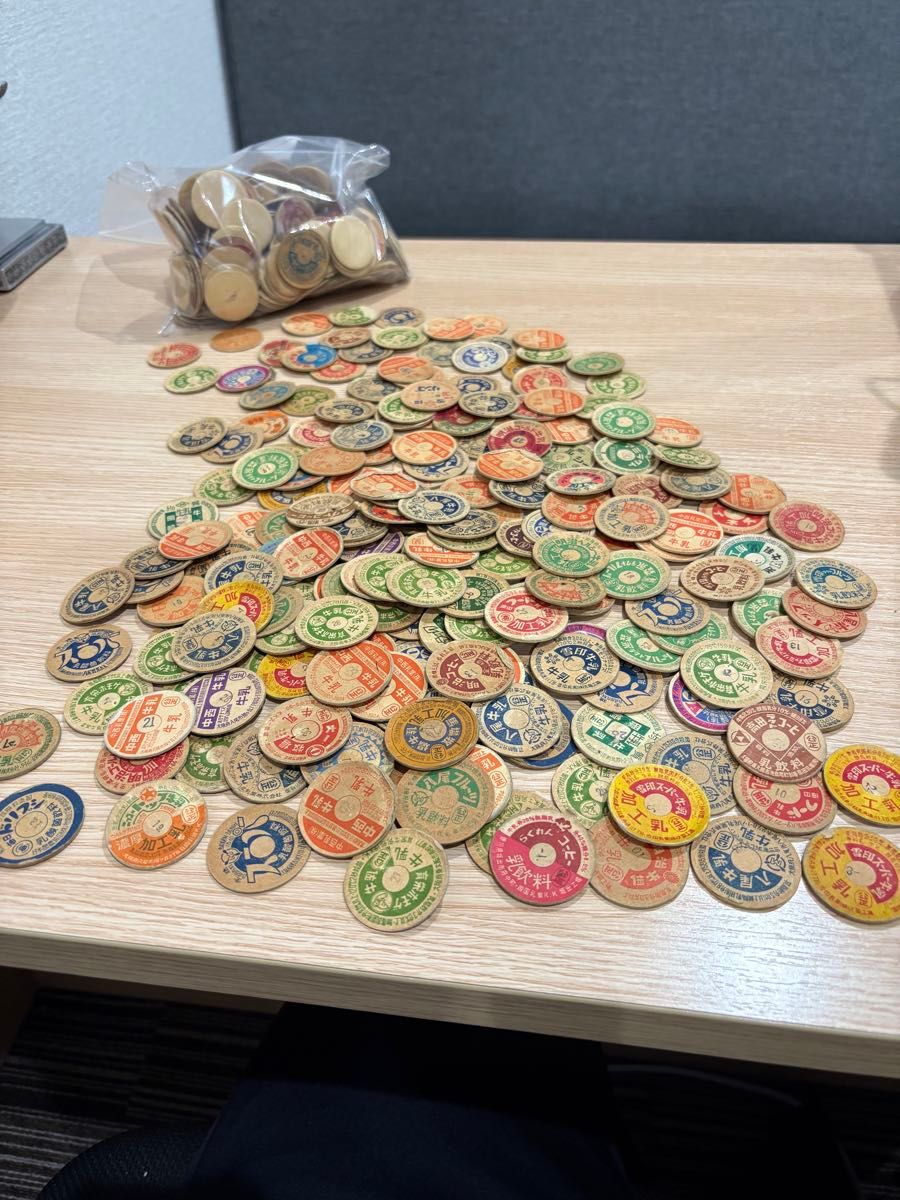 牛乳瓶の蓋 まとめ売り 昭和レトロ 懐かしの牛乳キャップ 大量｜Yahoo