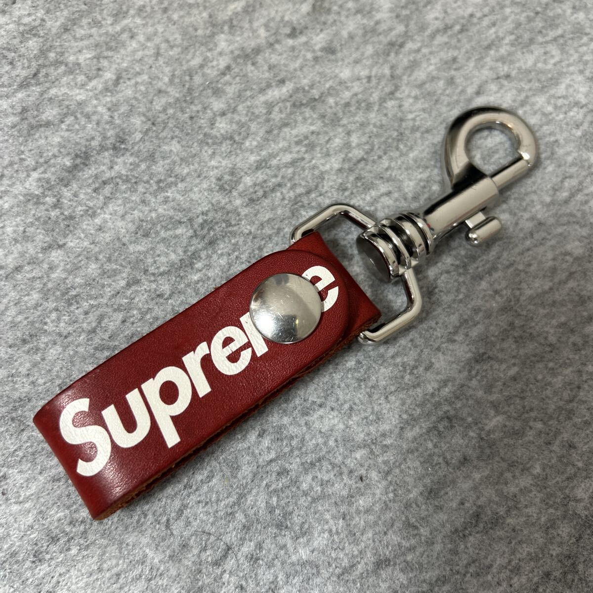 Supreme】Leather Key Loop キーホルダー / Keychain キーチェーン