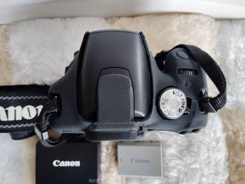 Canon EOS Kiss III 一眼レフダブルズームレンズセット 中古 中古