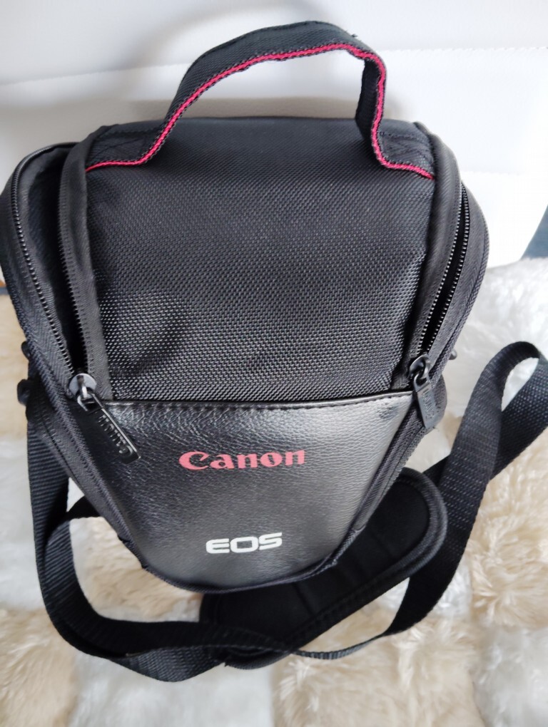 Canon EOS Kiss III 一眼レフダブルズームレンズセット 中古 中古
