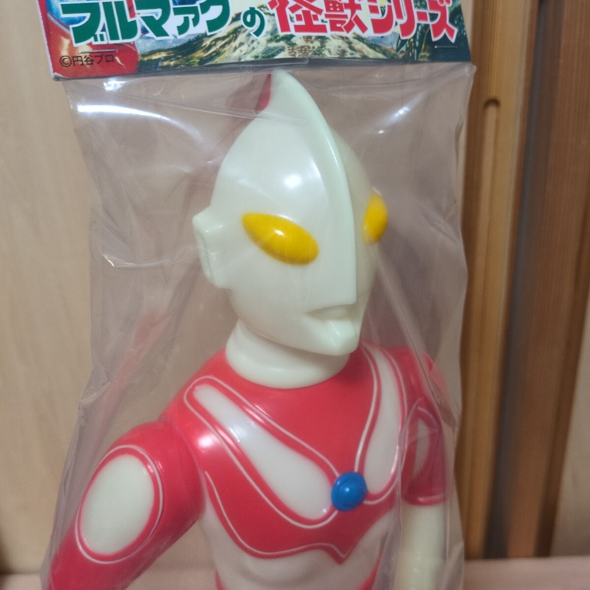 G帰ってきたウルトラマン(蓄光) フィギュア王限定カラー ブルマァク G