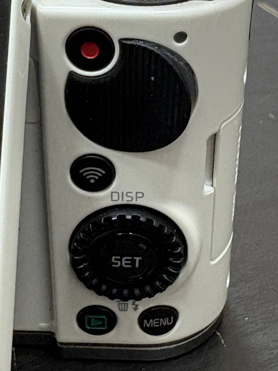 カシオ、QRコードで画像を手軽にシェアできる「EXILIM CASIO カシオ