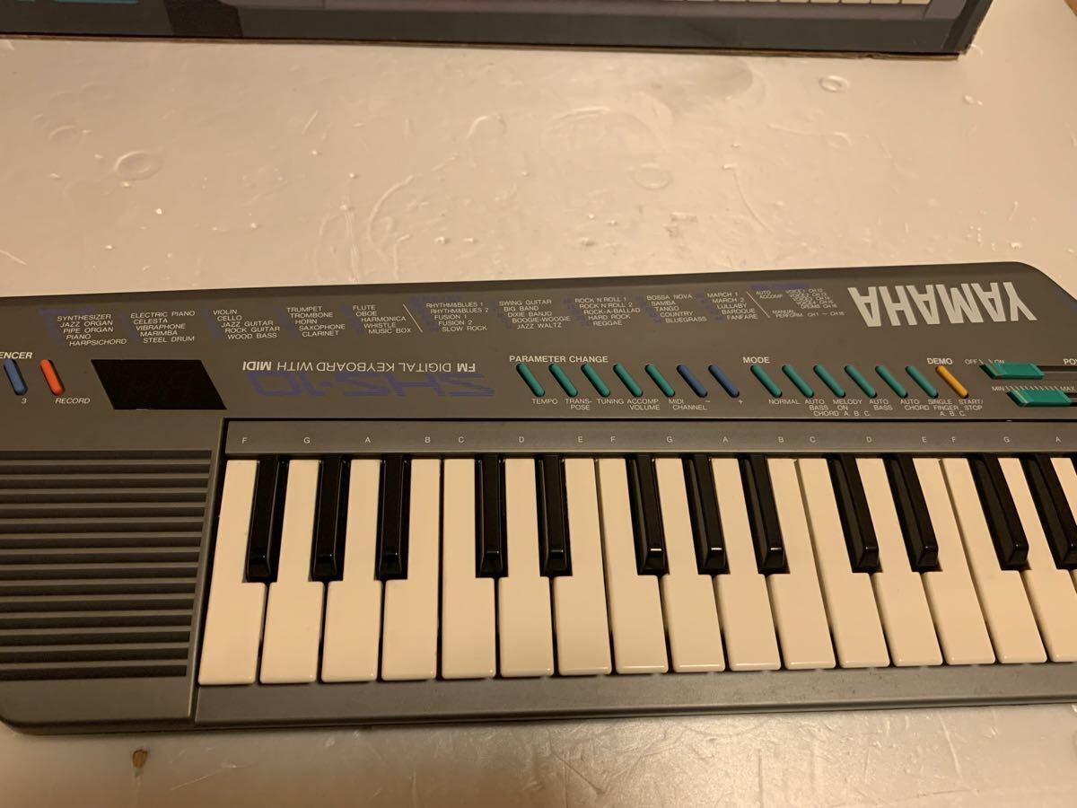 YAMAHA SHS-10 デジタルキーボード ショルダー ピアノ Amazon.co.jp