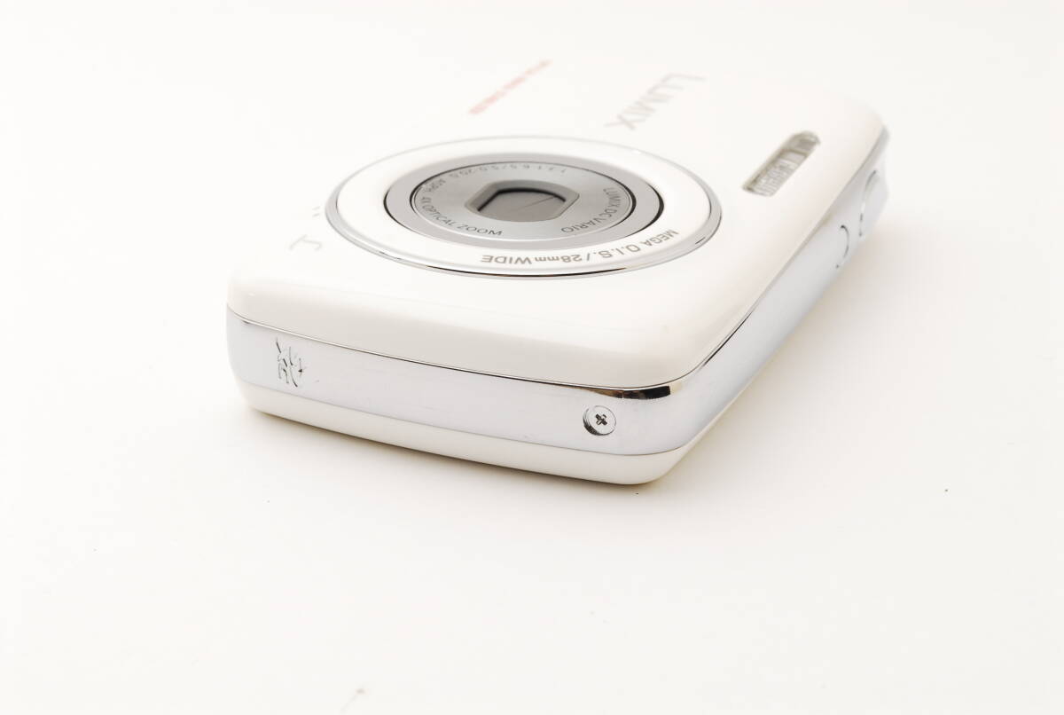 美品】Panasonic LUMIX DMC-S1 ホワイト パナソニックのコンパクト