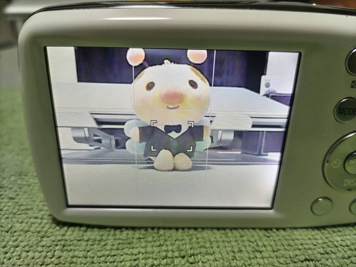 美品】Panasonic LUMIX DMC-S1 ホワイト パナソニックのコンパクト