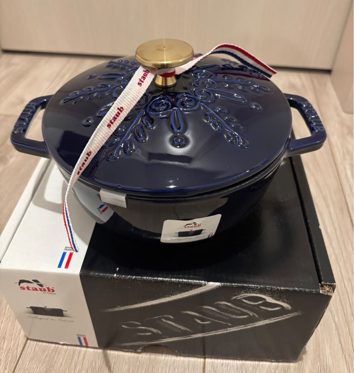 ストウブ STAUB ワナベ S 16cm スノーフレーク ココット｜Yahoo!フリマ
