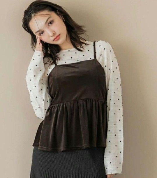 新品 タグ付 coca ベロア ビスチェ キャミソール ペプラム ブラウン S