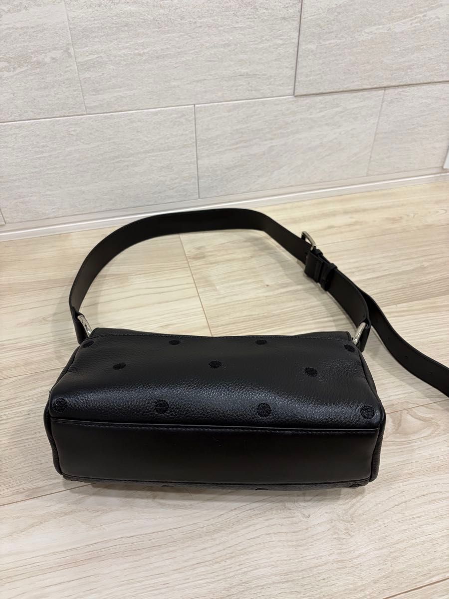 ビアズリー BEARDSLEY NEWボディバッグ ブラック｜Yahoo!フリマ（旧