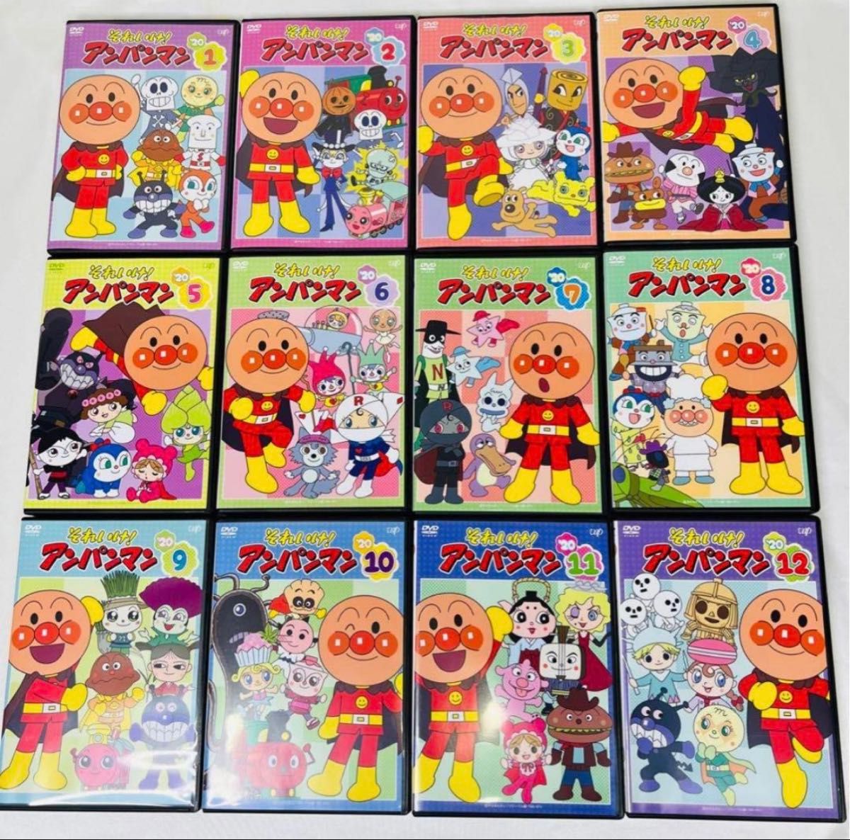 それいけ アンパンマン DVD 12枚セット 新品ケース付き 全巻セット
