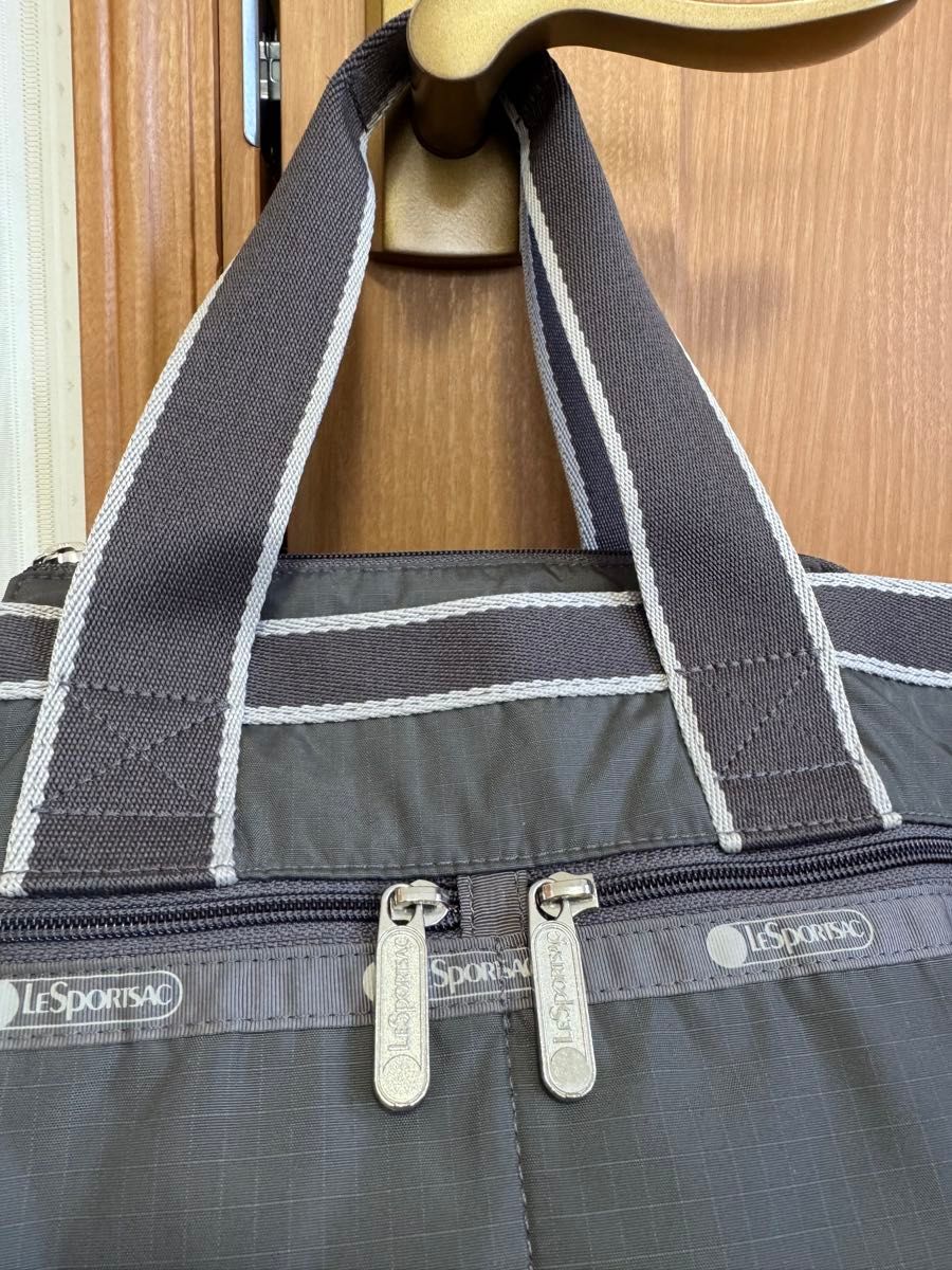 レスポートサックLeSportsacSMALL MANONチャコールシークレット