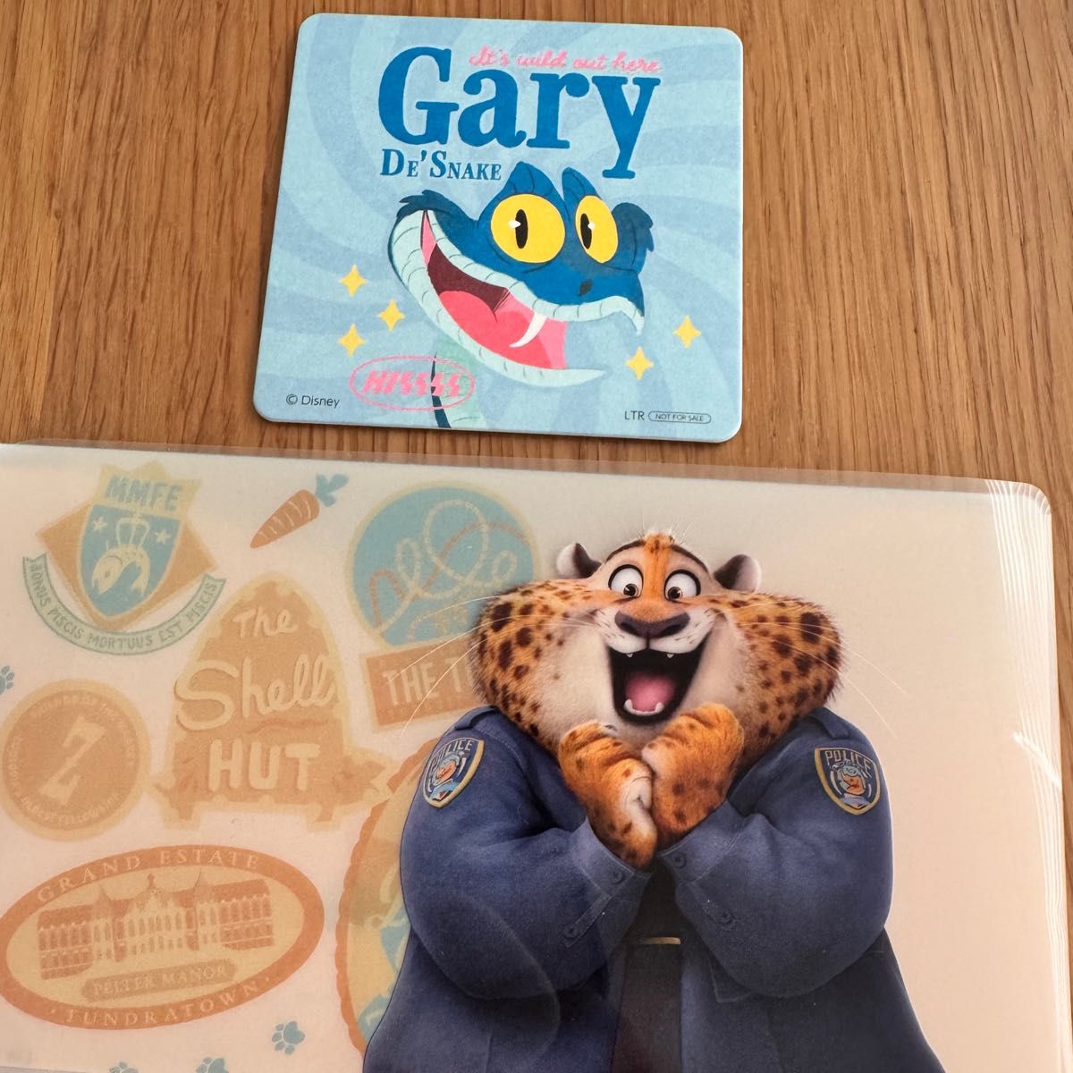 非売品】【未使用】ズートピアカフェ 特典コースター＆マルチケース