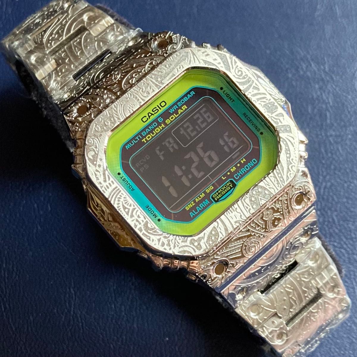 一点限り】【超美品】G-SHOCK GW-M5610シルバーペイズリー柄フルメタル