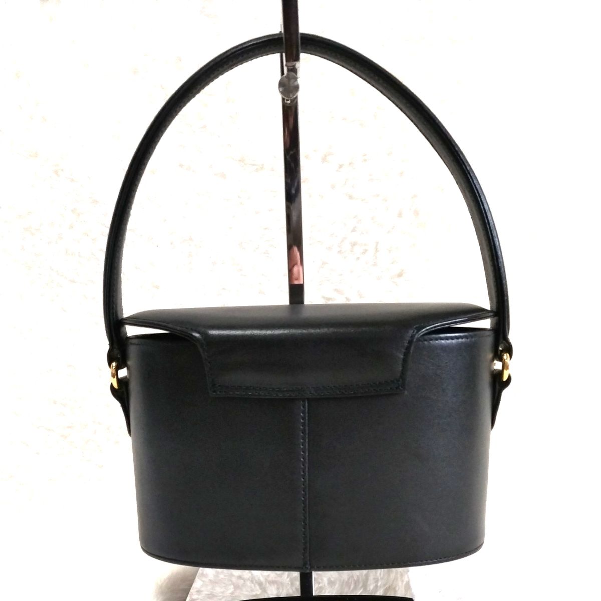 美品】GIVENCHY ジバンシィ ゴールド金具 レザー ワンハンドル